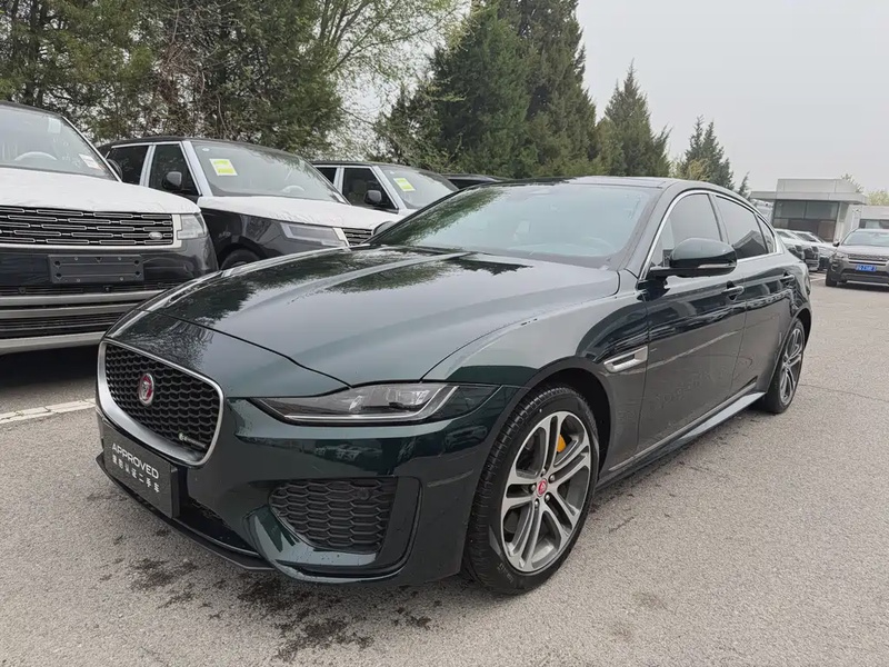 Jaguar XE