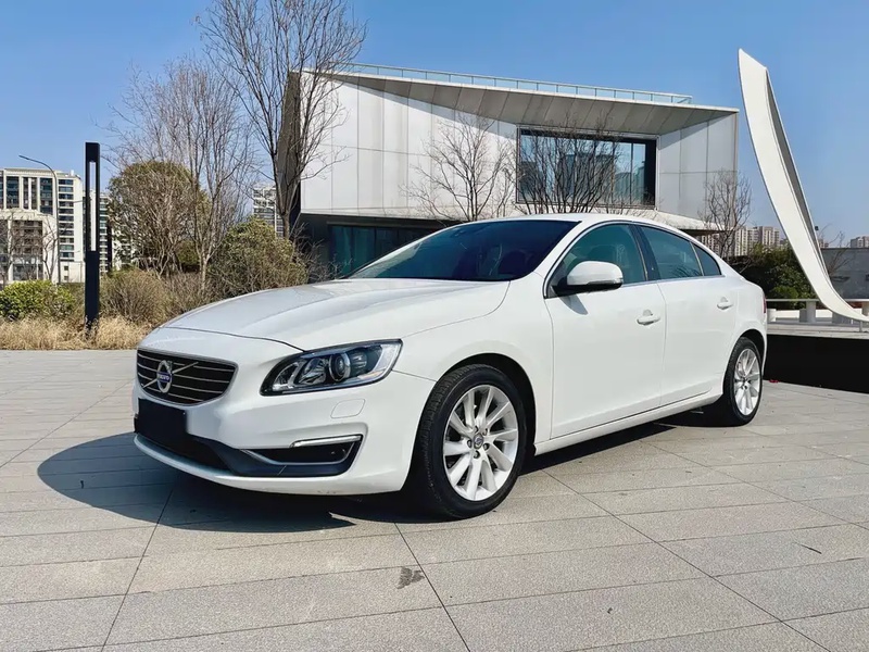 Volvo S60