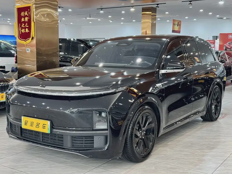 Li Auto L8