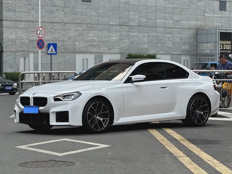 BMW M2