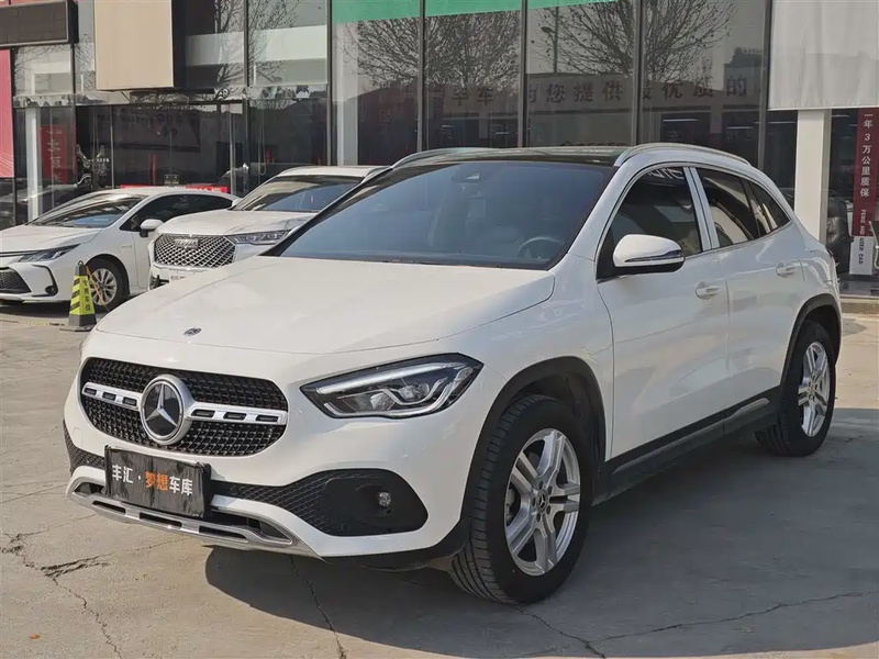 Mercedes-Benz GLA-Class