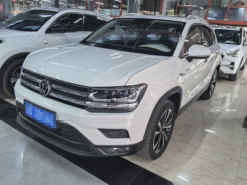 Volkswagen Tharu