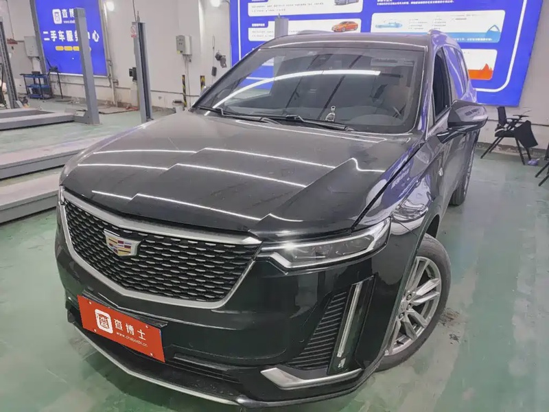 Cadillac XT6