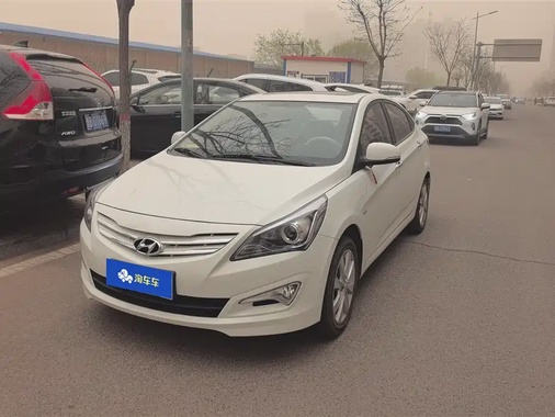 Hyundai Verna 2015