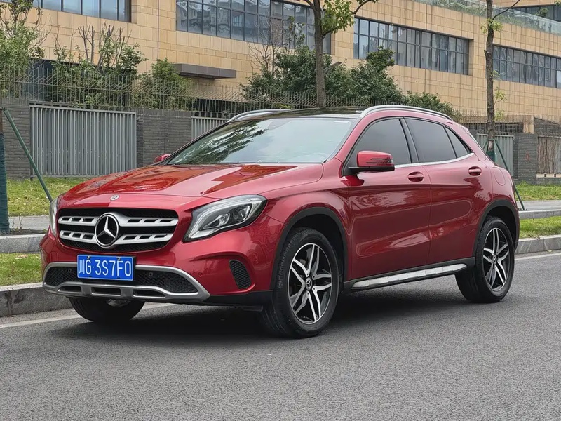 Mercedes-Benz GLA-Class