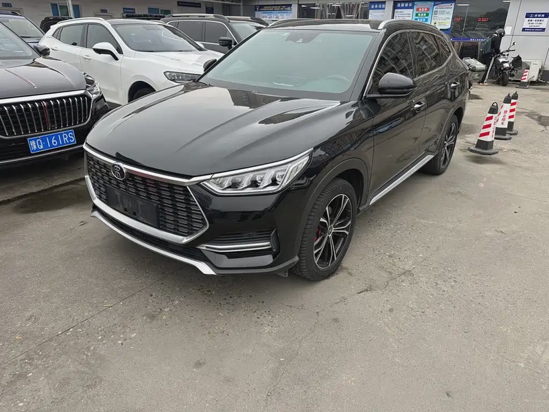 BYD PLUS
