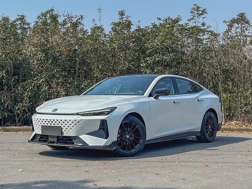 Changan UNI-V 2024