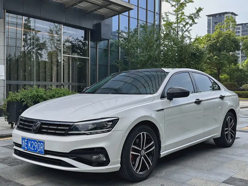 Volkswagen Lamando