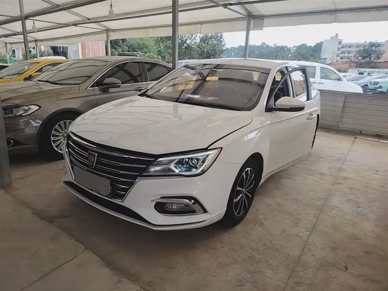 Roewe i5