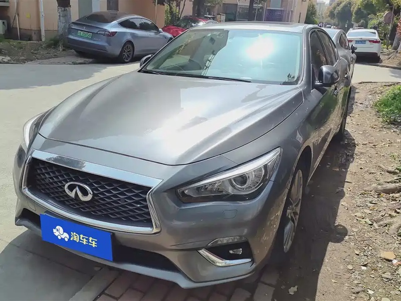 Infiniti Q50
