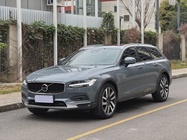 Volvo V90 2023