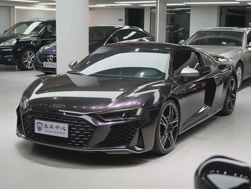 Audi R8