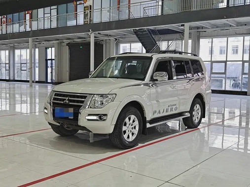 Mitsubishi Pajero 2018