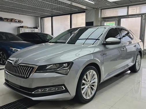Skoda Superb 2023