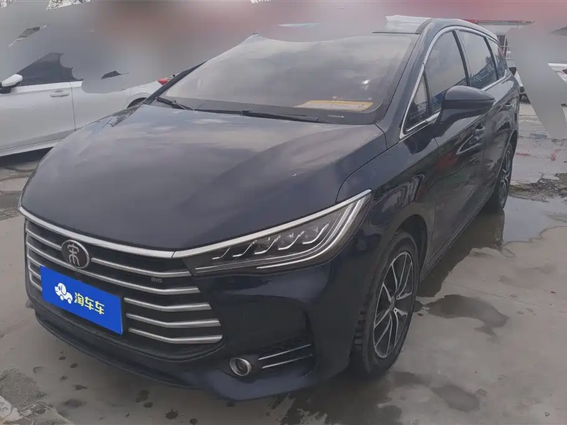 BYD MAX