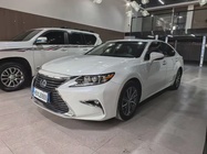 Lexus ES 2016