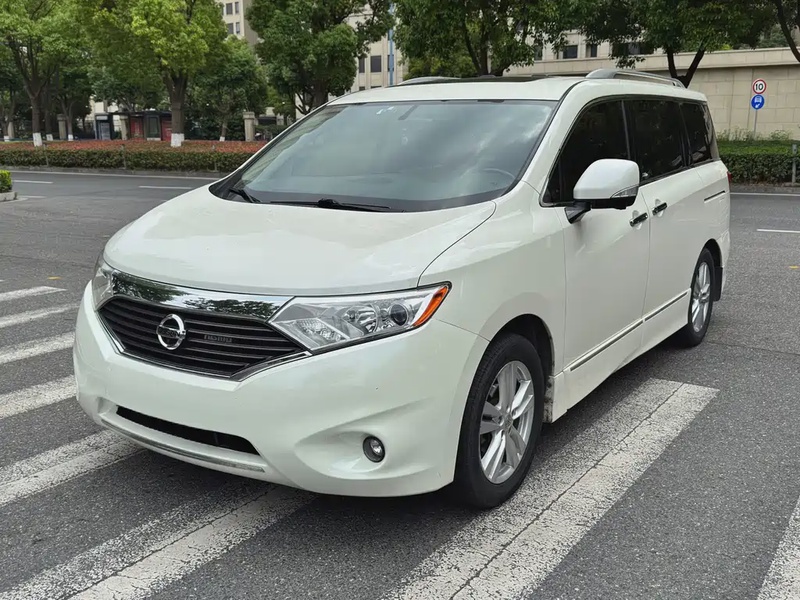 Nissan Quest