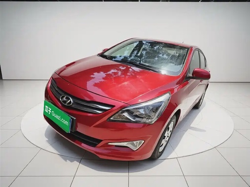 Hyundai Verna 2015
