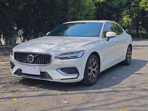 Volvo S60 2024