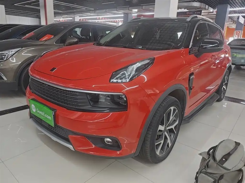 Lynk & Co 01