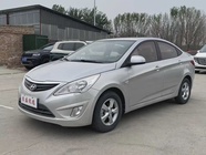 Hyundai Verna 2012