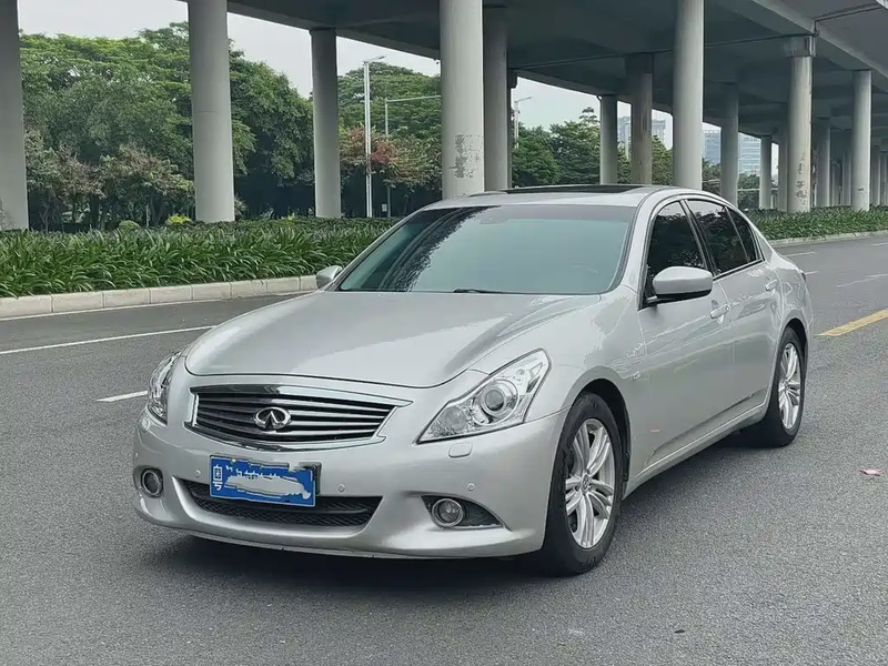 Infiniti G
