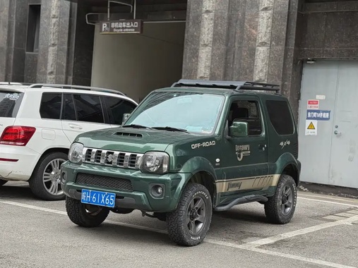 Suzuki Jimny 2013
