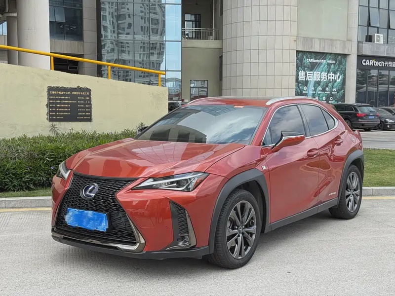 Lexus UX