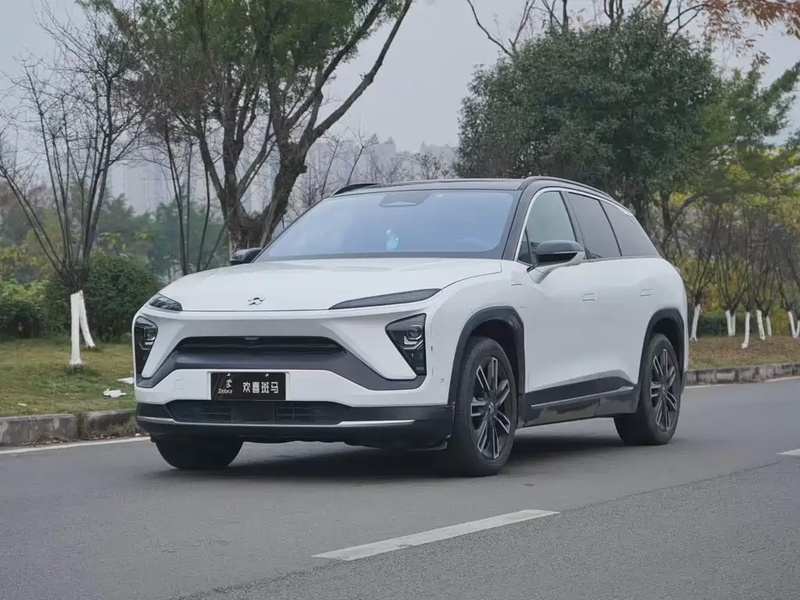 NIO ES6