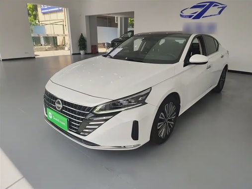 Nissan Teana 2024