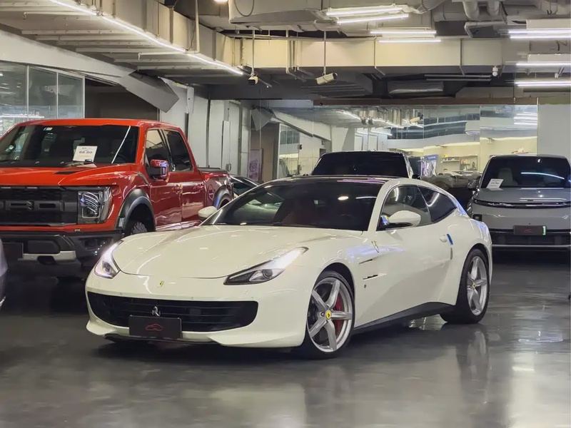 Ferrari GTC4Lusso