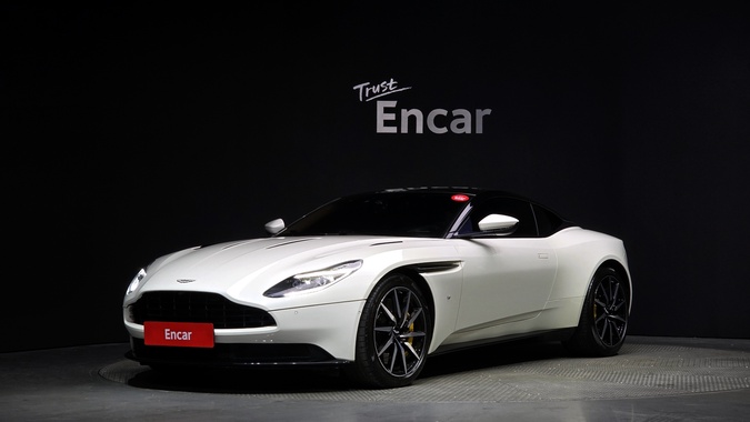 Aston Martin DB7 2017