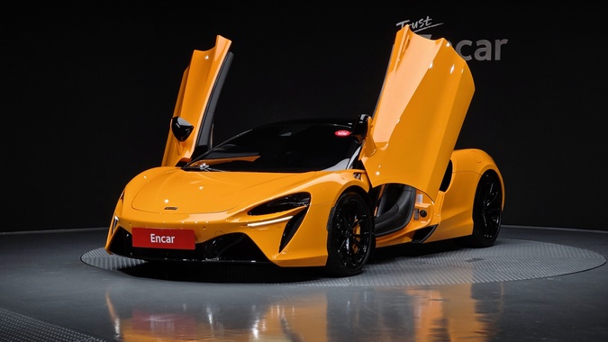 McLaren Artura 2023