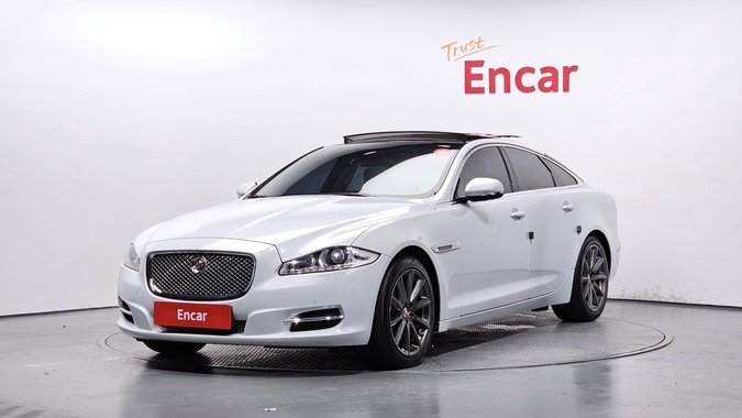 Jaguar XJ 2015