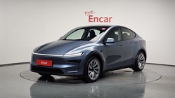 Tesla Model Y 2025