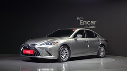 Lexus ES 2022