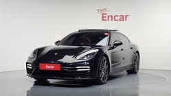 Porsche Panamera 2022