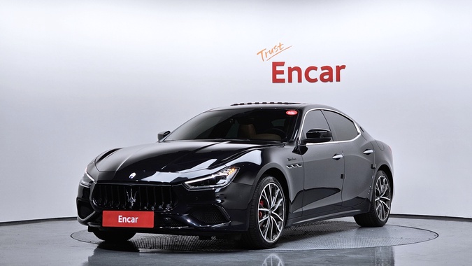 Maserati Ghibli 2022