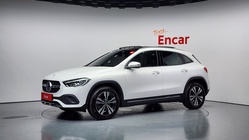 Mercedes-Benz GLA-Class 2021