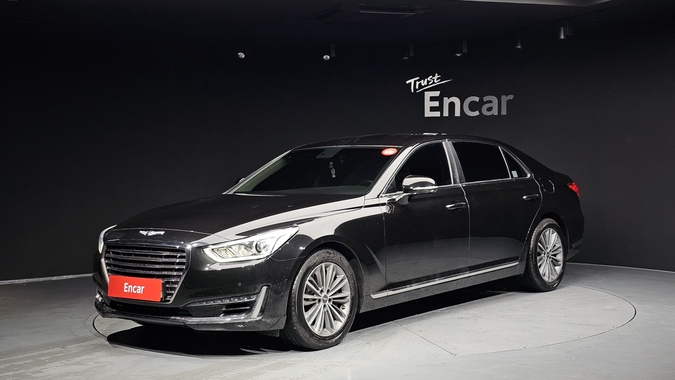 Genesis EQ900 2018