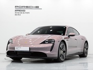 Porsche Taycan 2023