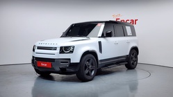 Land Rover Defender 2024