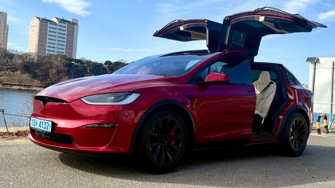 Tesla Model X 2023