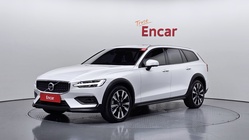 Volvo V60 2022