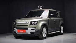 Land Rover Defender 2021