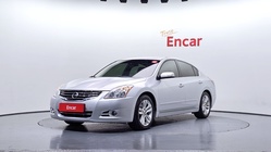 Nissan Altima 2012