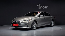Lexus ES 2022