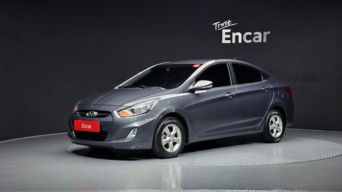 Hyundai Accent 2012