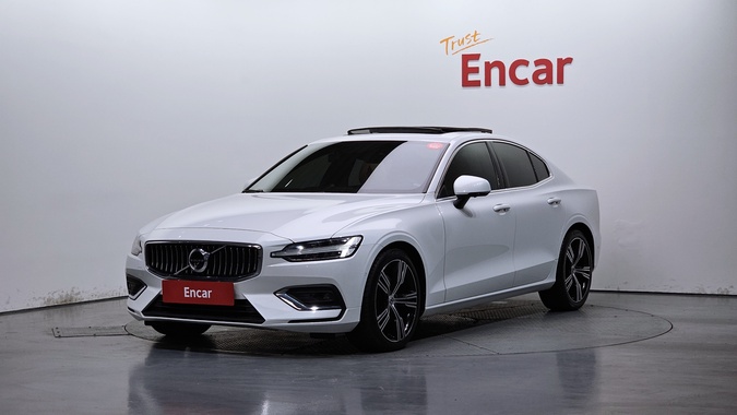 Volvo S60 2022