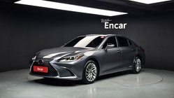Lexus ES 2020